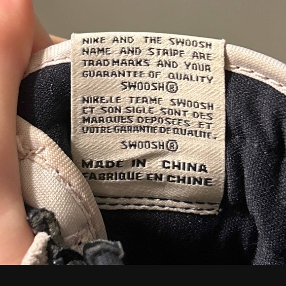 Women’s Jordans - Picture 10 of 10